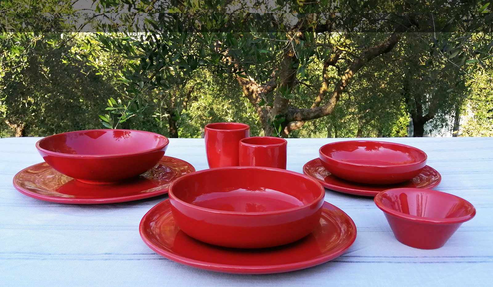 ceramica da tavola per uso alimentare fatti a mano